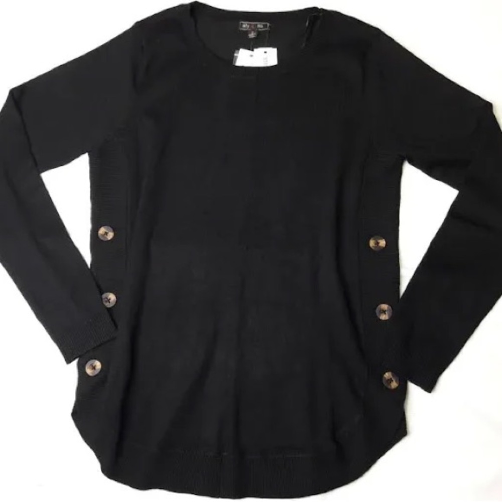 LETY & ME
December Side Button Detail Sweater